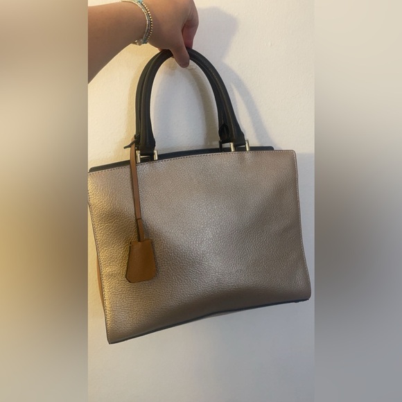 Calvin Klein Brooke Leather Medium Purse, Black and Tan - Picture 3 of 5